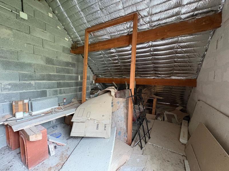 Maison - 85 m² - 5 pièces