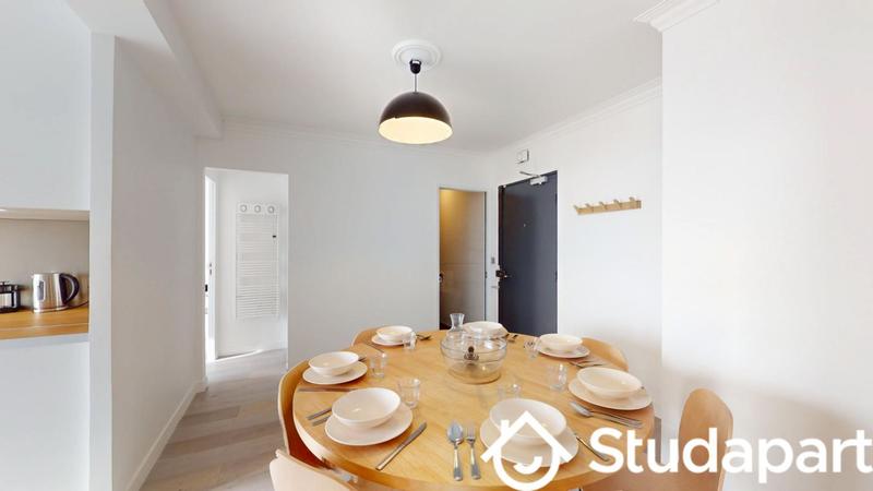 Chambre - 10 m² - 1 pièce