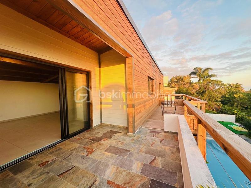 Villa - 185 m² - 8 pièces