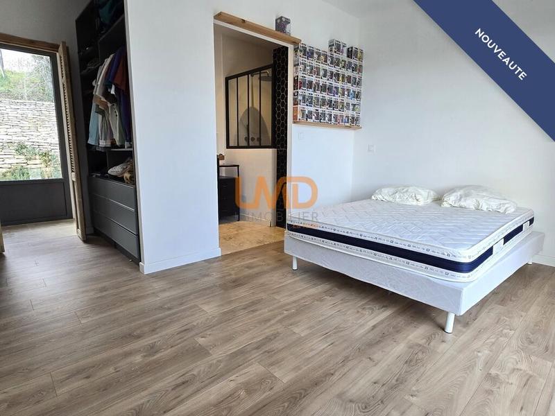 Maison - 181 m² - 7 pièces