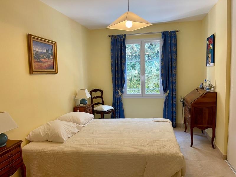 Maison - 198 m² - 7 pièces