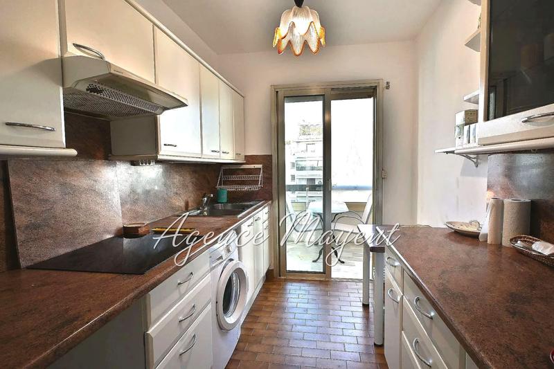 Appartement - 84 m² - 3 pièces
