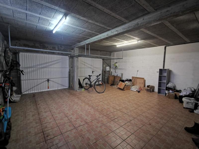 Maison - 215 m² - 8 pièces