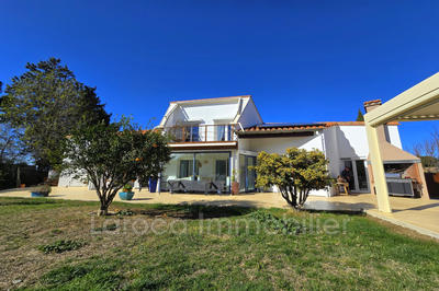Villa - 176 m² - 6 pièces
