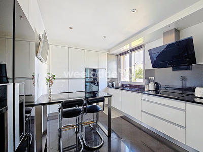 Maison - 165 m² - 7 pièces