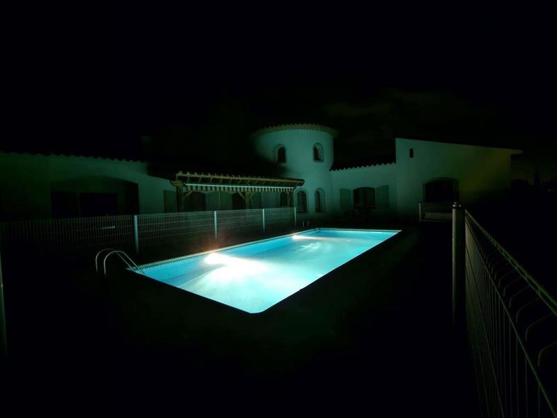 Propriété - 300 m² - 10 pièces