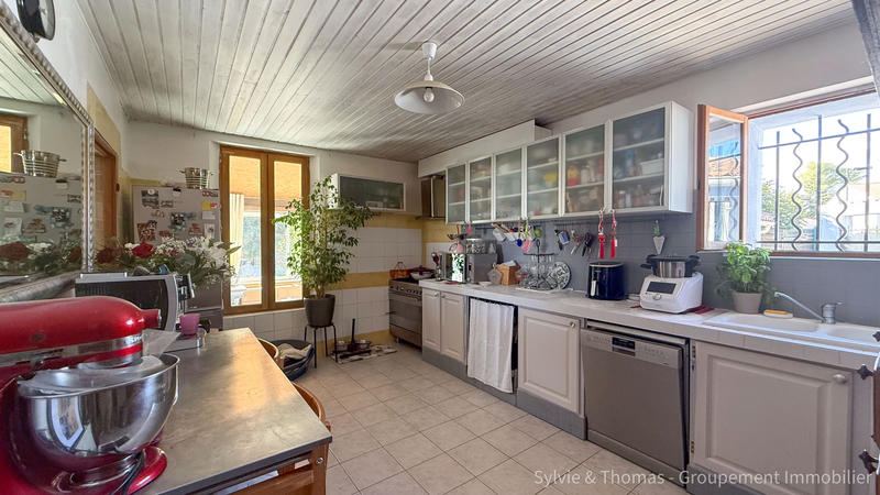 Maison - 179 m² - 6 pièces