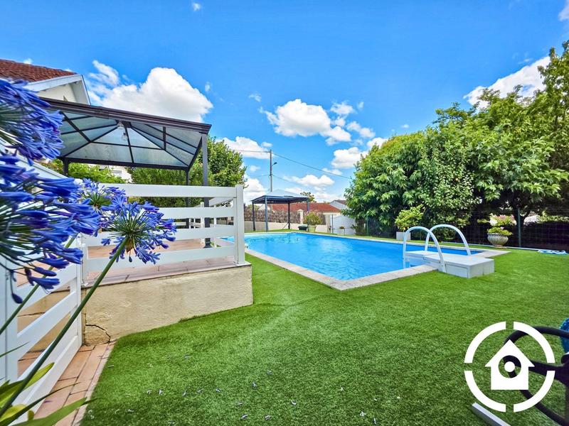 Maison - 160 m² - 5 pièces