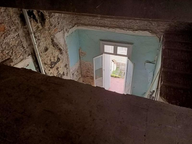 Studio - 149 m² - 5 pièces