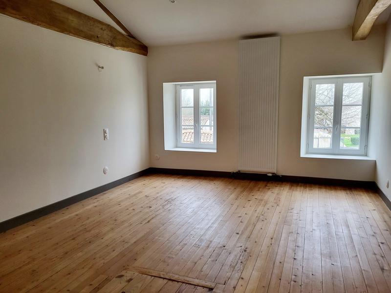 Maison ancienne - 270 m² - 8 pièces