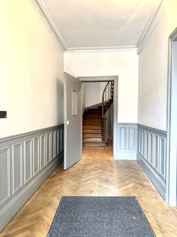 Appartement - 68 m² - 2 pièces