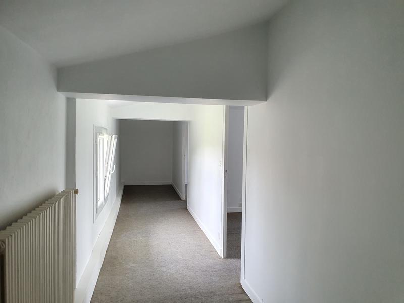 Maison - 180 m² - 10 pièces