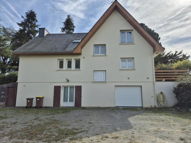 Maison - 184 m² - 8 pièces