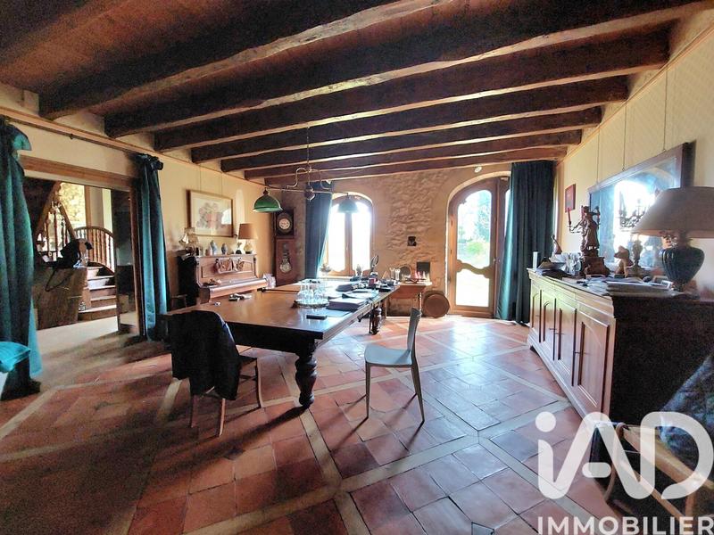 Maison - 274 m² - 9 pièces