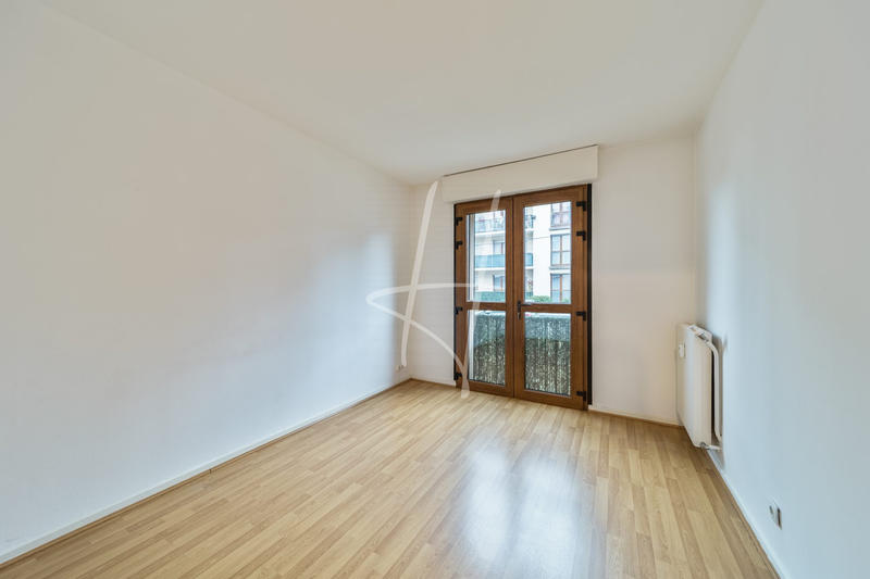 Appartement - 80 m² - 3 pièces