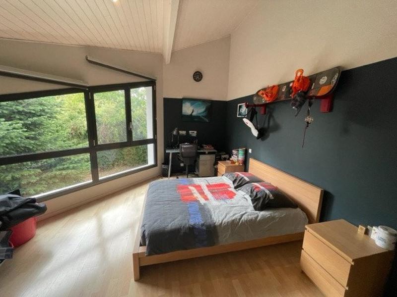 Maison - 300 m² - 11 pièces