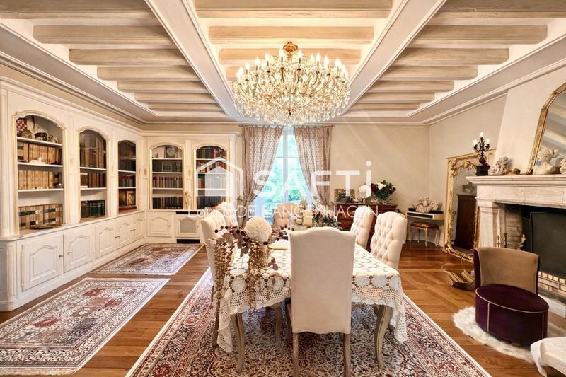 Propriété - 358 m² - 12 pièces