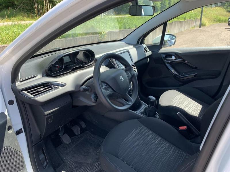 Peugeot 208 affaire 1.6 Bluehdi 100 Premium Pack