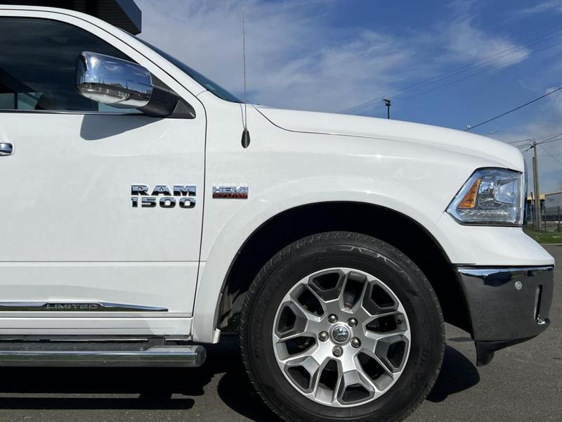 Dodge Ram 1500 Limited Crewclub Pick Up 5.7 - Bva