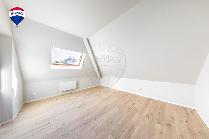 Appartement - 101 m² - 5 pièces