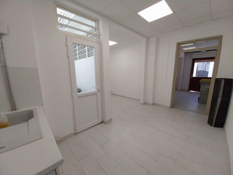 Local commercial - 36 m² - 2 pièces