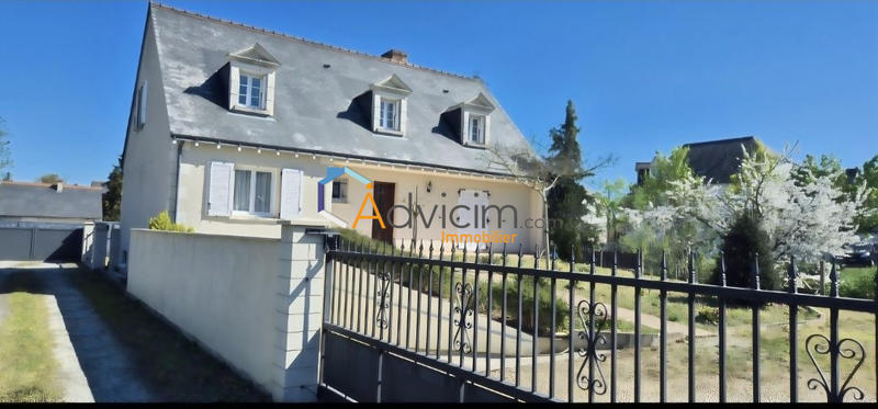 Maison traditionnelle - 173 m² - 7 pièces