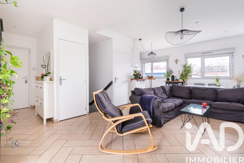 Appartement - 100 m² - 5 pièces