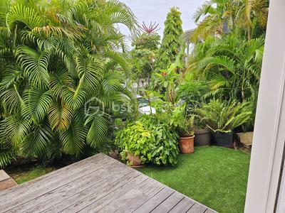 Demeure - 254 m² - 8 pièces