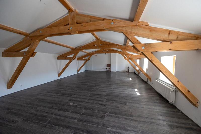 Maison - 270 m² - 8 pièces