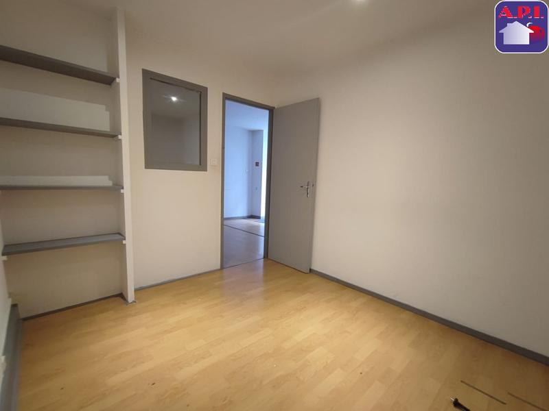 Local d'activités - 37 m² - 3 pièces