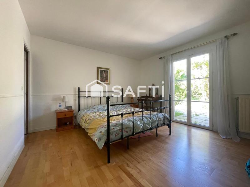 Maison - 195 m² - 8 pièces