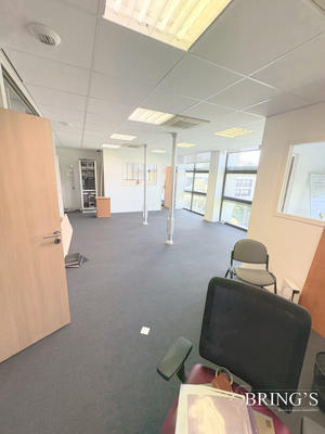 Bureau - 151 m²