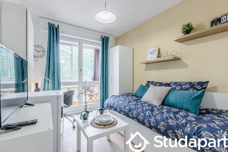 Chambre - 14 m² - 1 pièce