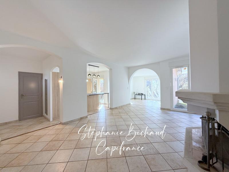 Maison - 153 m² - 7 pièces