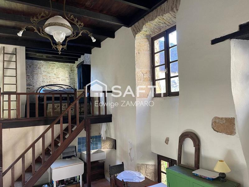 Propriété - 143 m² - 15 pièces