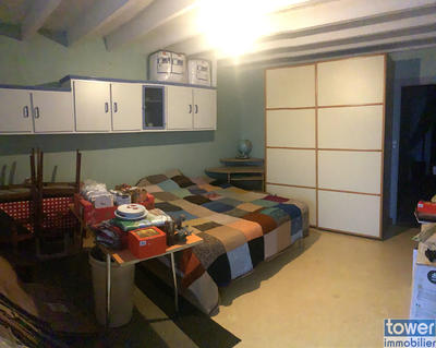 Maison - 250 m² - 8 pièces