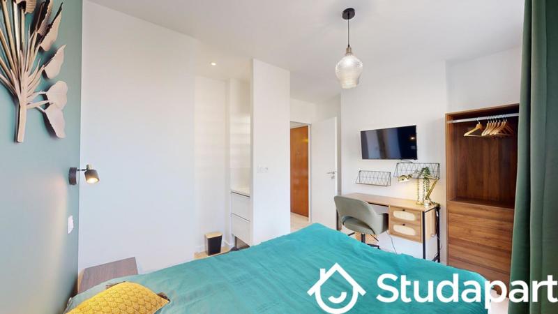 Chambre - 11 m² - 1 pièce