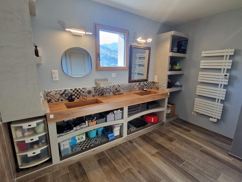 Maison - 217 m² - 5 pièces