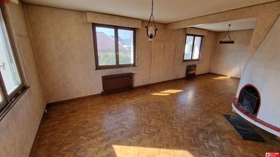 Maison traditionnelle - 98 m² - 5 pièces