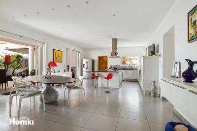 Villa - 210 m² - 5 pièces