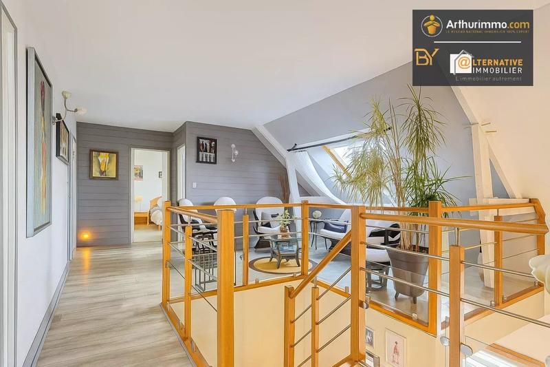 Maison - 183 m² - 8 pièces