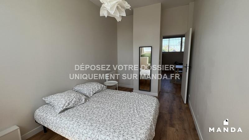 Chambre - 12 m² - 5 pièces