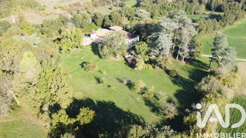 Maison - 502 m² - 13 pièces