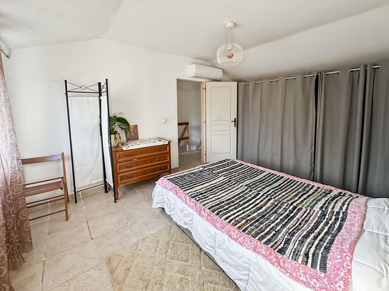 Maison - 96 m² - 5 pièces