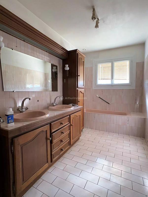 Maison - 162 m² - 5 pièces