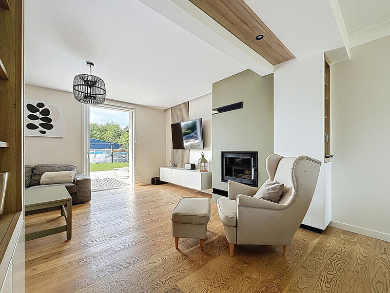 Maison - 136 m² - 6 pièces