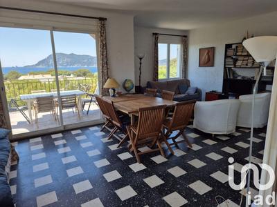 Maison - 185 m² - 6 pièces