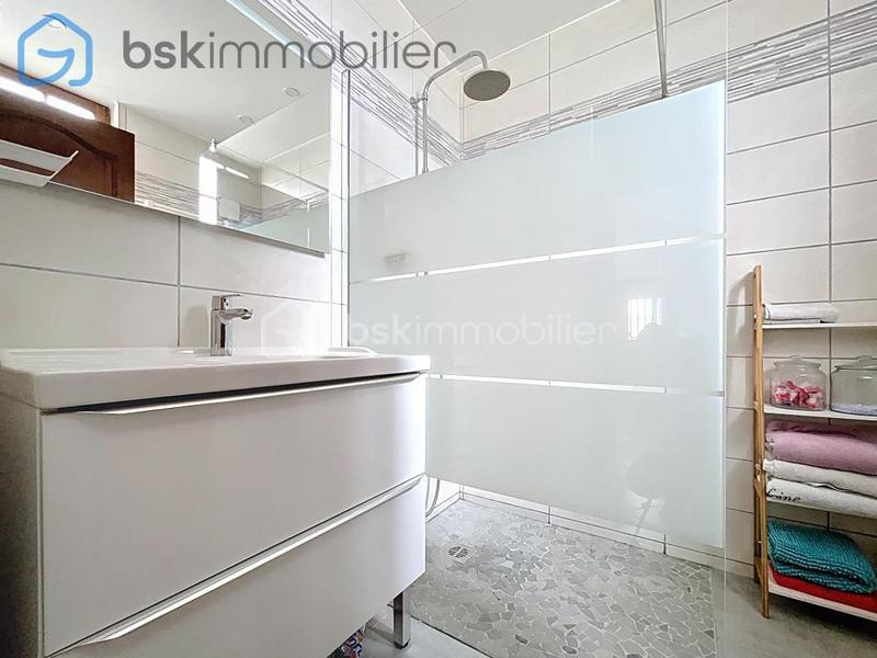 Pavillon - 85 m² - 5 pièces