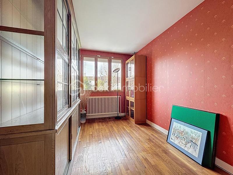 Maison - 248 m² - 11 pièces