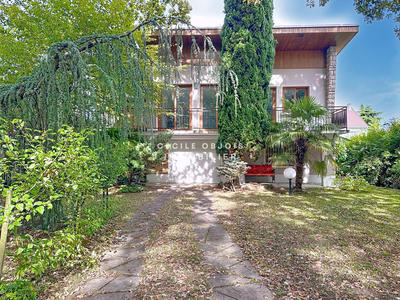 Maison - 122 m² - 6 pièces